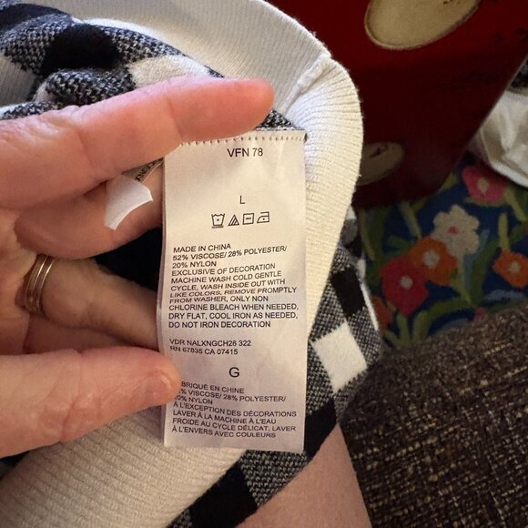 Nautica navy and white sweater - Picture 6 of 7